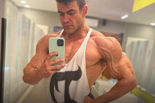 Bodybuilder José Mateus Correia Silva in a memorial article