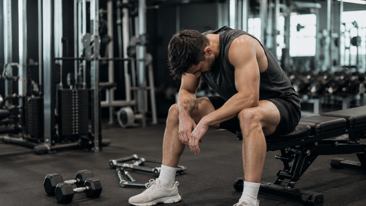 Strength training session illustrating consecutive-day muscle training
